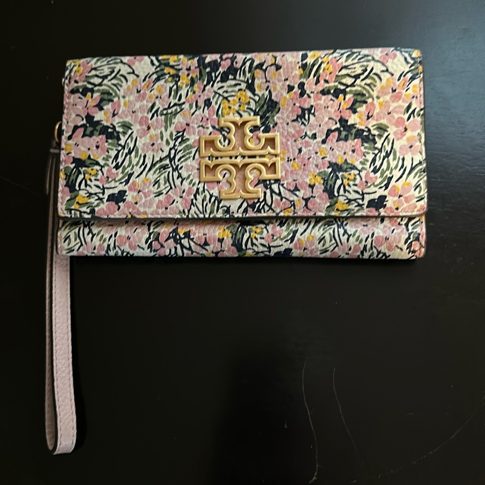 Tory Burch wallet